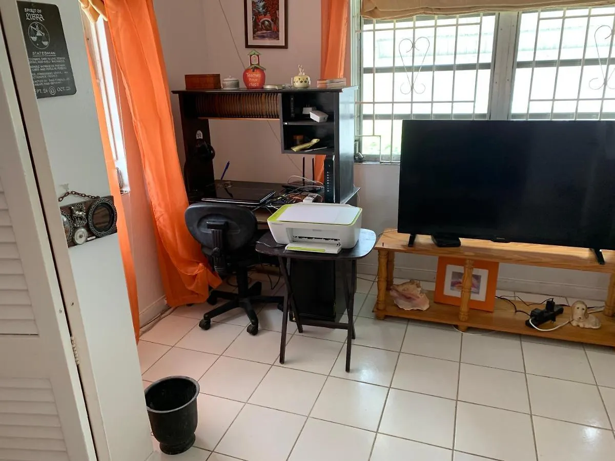 Rhonda'S Abode1 And 2 Apartment Nassau 0*,